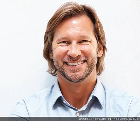 讓你的頭髮柔柔亮亮閃閃動人 讓你的頭髮柔柔亮亮閃閃動人