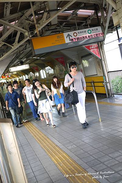 從JR新宿搭中央線到飯田橋站 從JR新宿搭中央線到飯田橋站