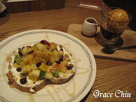 Kaya Kaya Cafe 東區早午餐.輕食.咖啡.下午茶 Kaya Kaya Cafe 東區早午餐.輕食.咖啡.下午茶