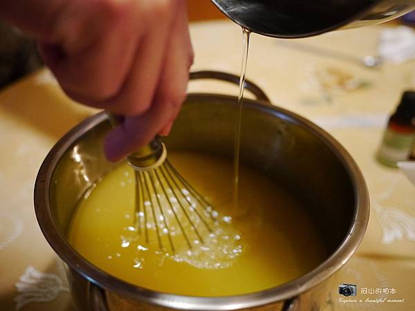 乳油木果酪梨皂034-wm.JPG 乳油木果酪梨皂034-wm.JPG