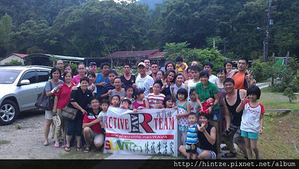 557203_299082423523801_7992248_n