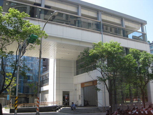 IMG_0690.jpg IMG_0690.jpg