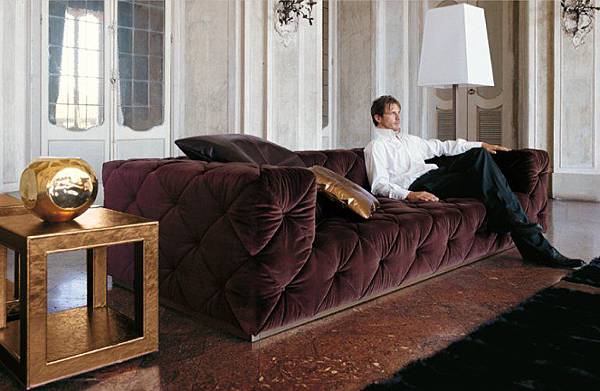 Longhi sofa-Must-1