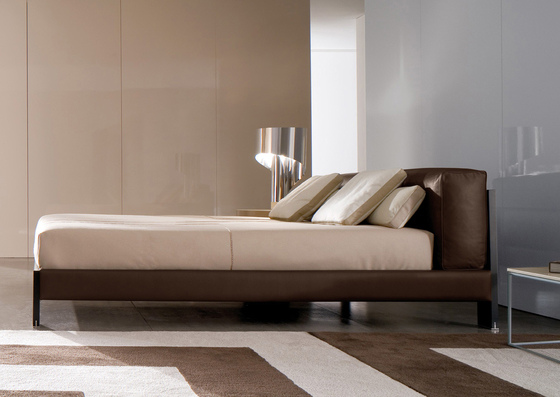 Minotti bed-Alison-1 Minotti bed-Alison-1