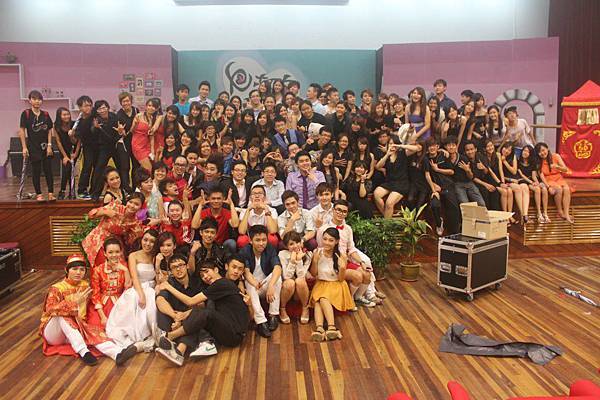 555160_10151397007478692_482063784_n