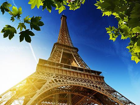 La-tour-Eiffel-1024x768