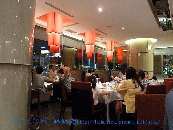 hong03.jpg hong03.jpg