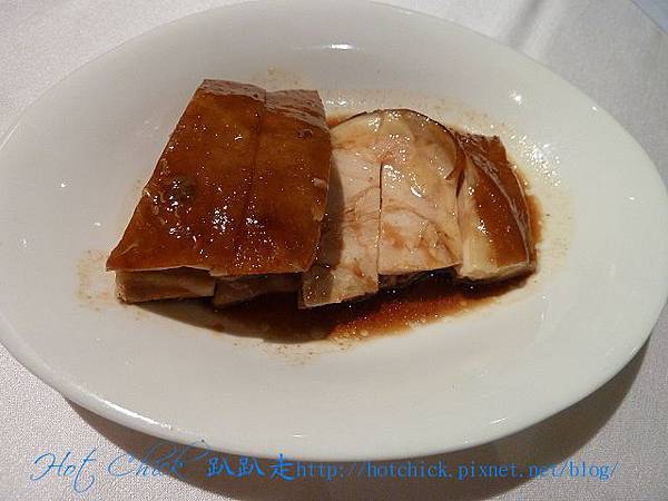 hong04.jpg hong04.jpg