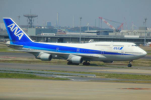 難得一見的747D