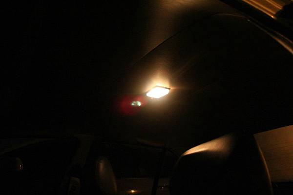 原本室內燈效果