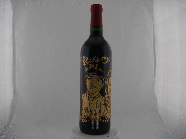 Golden Memory酒瓶雕刻-知名綜藝主持人豬哥亮大哥360度旋繞式感謝紀念酒瓶雕刻1.gif