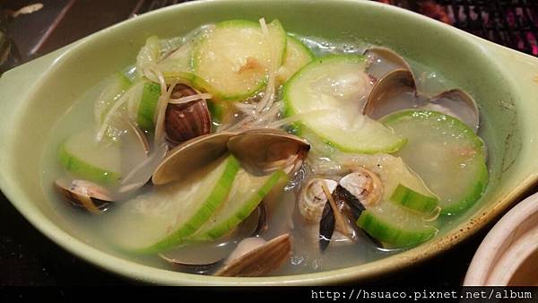 CYMERA_20140528_181657.jpg CYMERA_20140528_181657.jpg