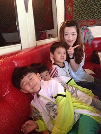 IMG_158636635893181[1]