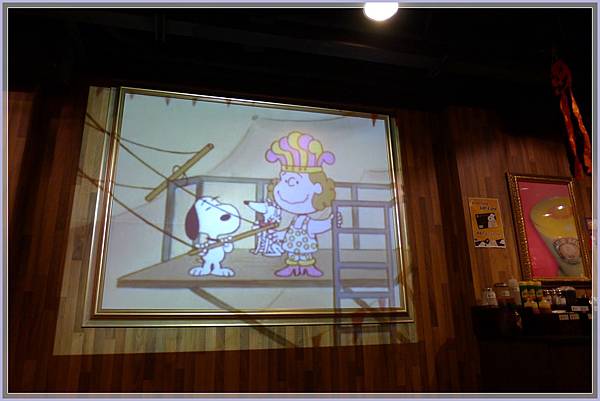 播放史努比影片