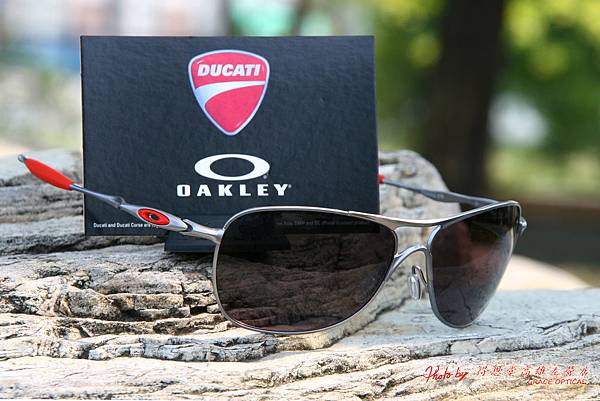 Oakley Ducati M4rr Oakley Ducati M4rr