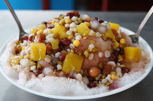 宜蘭美食推薦-頭城在地人最愛清涼冰品＂小涼圓＂