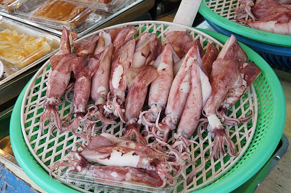 宜蘭景點推薦-在地人都來這買，超新鮮海鮮都在宜蘭＂大溪漁港＂