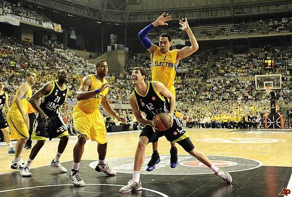 nikola-mirotiC.jpg nikola-mirotiC.jpg