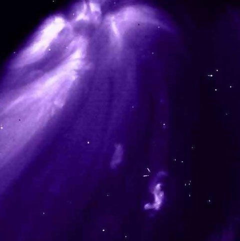 太空中的天使 太空中的天使
