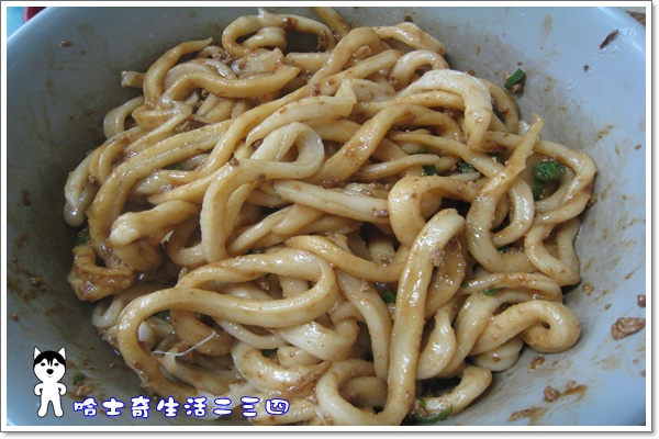 哈士奇居家清潔公司-哈士奇生活二三四-【食記】台北-延三夜市 美濃刀切牛肉麵4.JPG