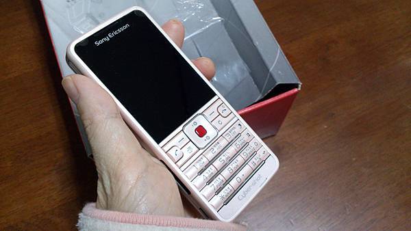 20090827 SONY Ericsson C901 粉 手機正面 20090827 SONY Ericsson C901 粉 手機正面