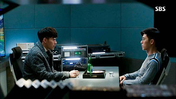 HJM_E08_061.jpg HJM_E08_061.jpg