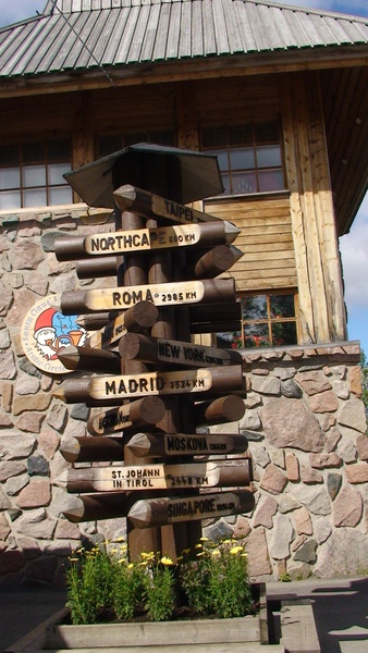 欣然發現台北站在最高的位置