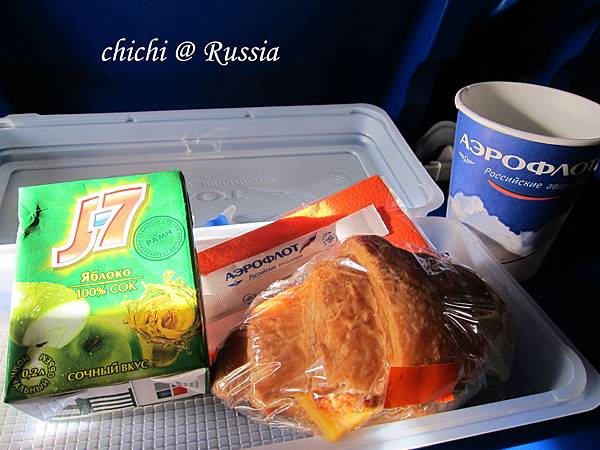 06 機上點心.jpg 06 機上點心.jpg