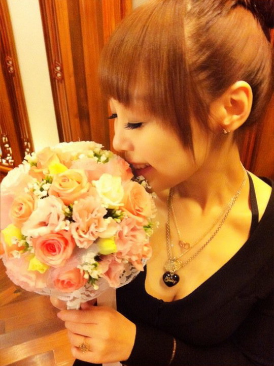 小蜜桃朱安禹010.jpg 小蜜桃朱安禹010.jpg