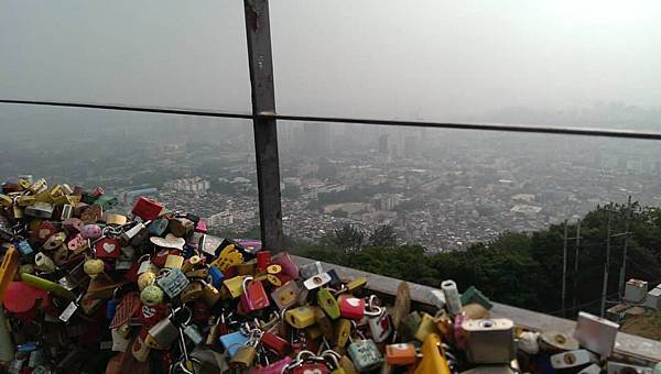 382531_10201525554446657_970856256_n