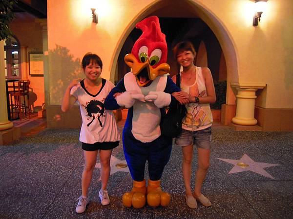 要出去剛好逮到他 要出去剛好逮到他