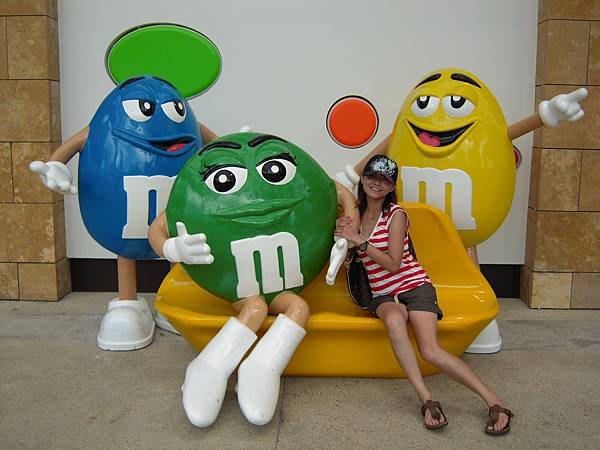 M&M M&M