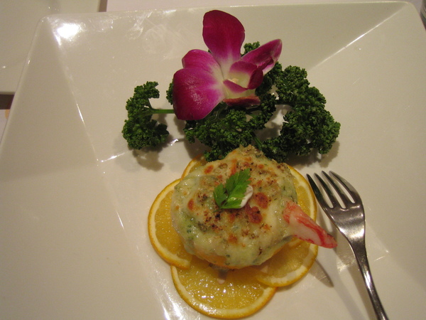 排餐才有的前菜:焗烤柳丁海鮮