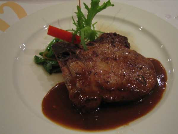 美國自然豬飼養豬排佐黑胡椒醬or原味肉汁