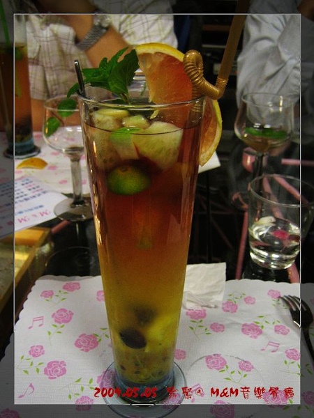 冰水果茶,還不錯喝 冰水果茶,還不錯喝