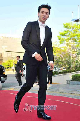 2012baeksang-park-yoochun11