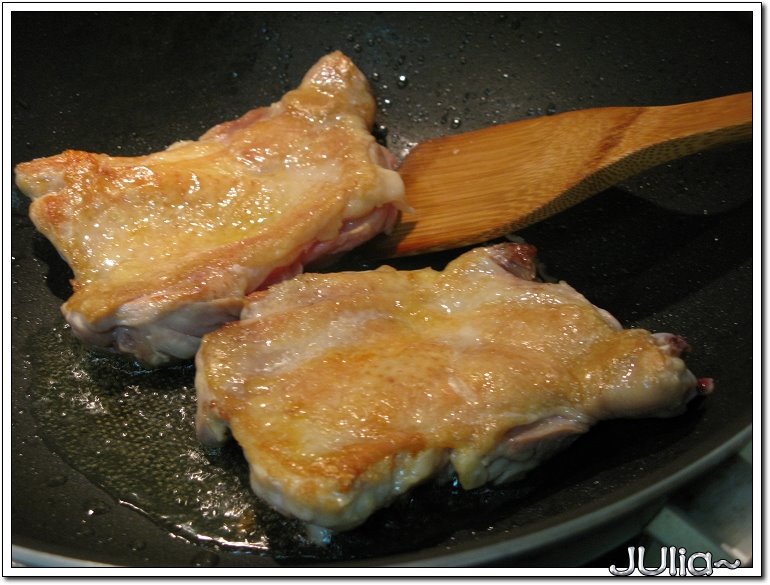 薑燒雞腿排 (1).jpg 薑燒雞腿排 (1).jpg