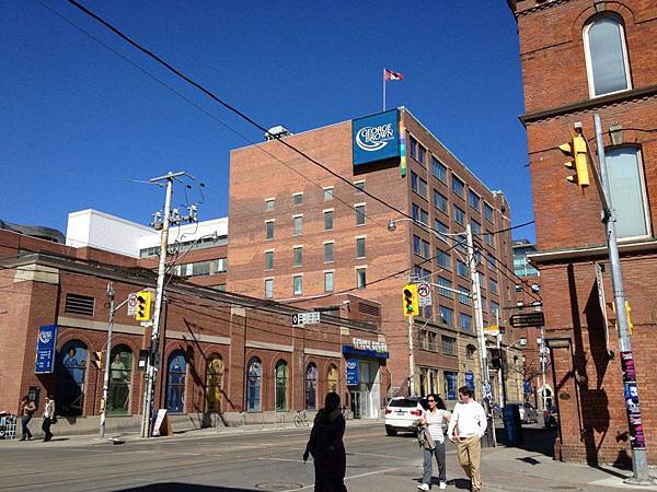 538887_339895552733896_502996090_n