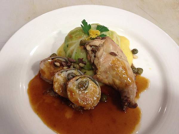 912462_568911316498984_967927397_n