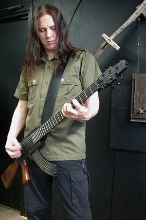 ak47_guitar_2.jpg ak47_guitar_2.jpg