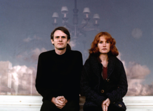 1387984821 3520837598