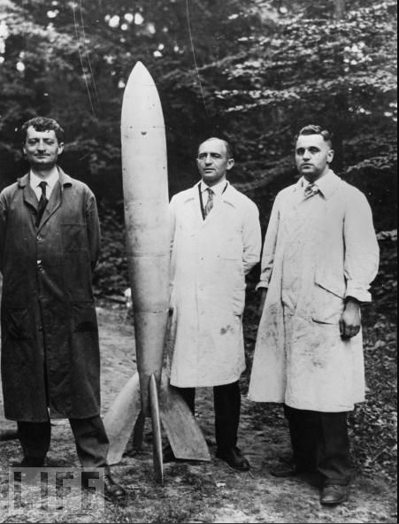 rocket_mail.jpg rocket_mail.jpg