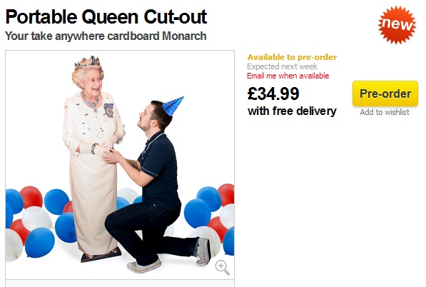 queen_at_home_01 queen_at_home_01