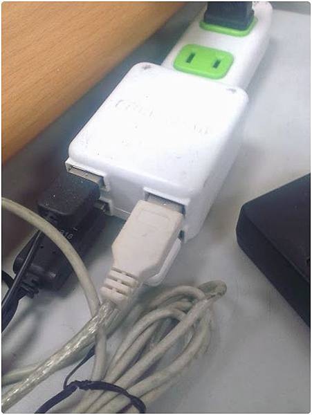 microusb_ycable_03 microusb_ycable_03