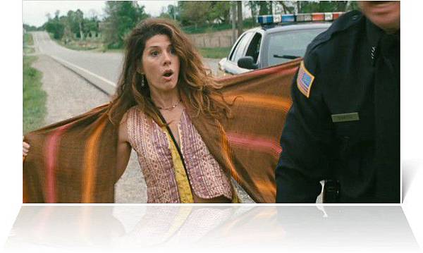 marisa-tomei-as-honey-foster-in-salvation