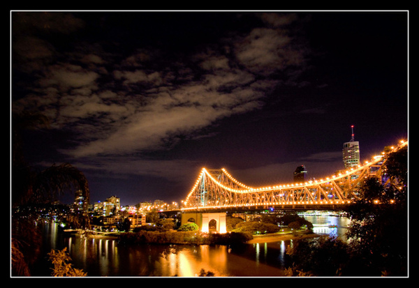 Brisbane_By_Night_VII_by_2Stupid2Duck.jpg