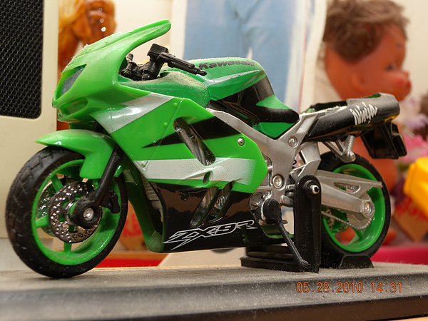 ZX-9R