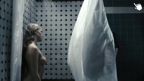 泰瑞莎帕瑪過去在電影掠木行动Restraint中有相當大膽的露點演出teresa palmer nude in Restraint (1)