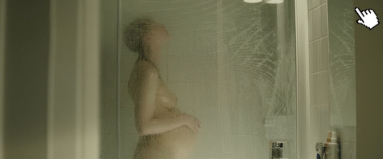 莎拉蓋登在《雙面危敵(2013)》中有大膽的露點演出Sarah Gadon nude in Enemy