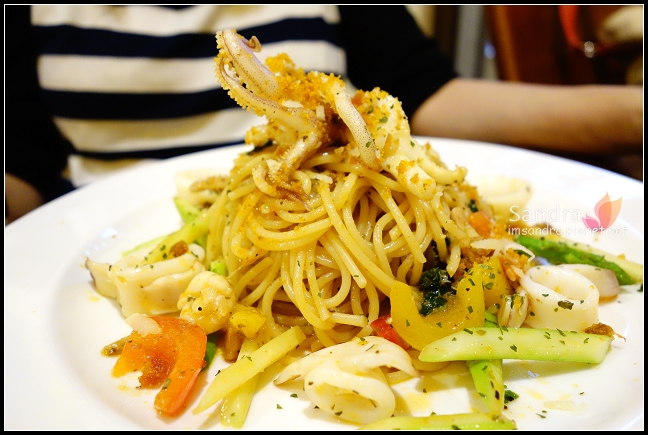 【台南市東區】溫馨美味的小餐館。邦喬諾義大利麵 - 珊卓‧心生
